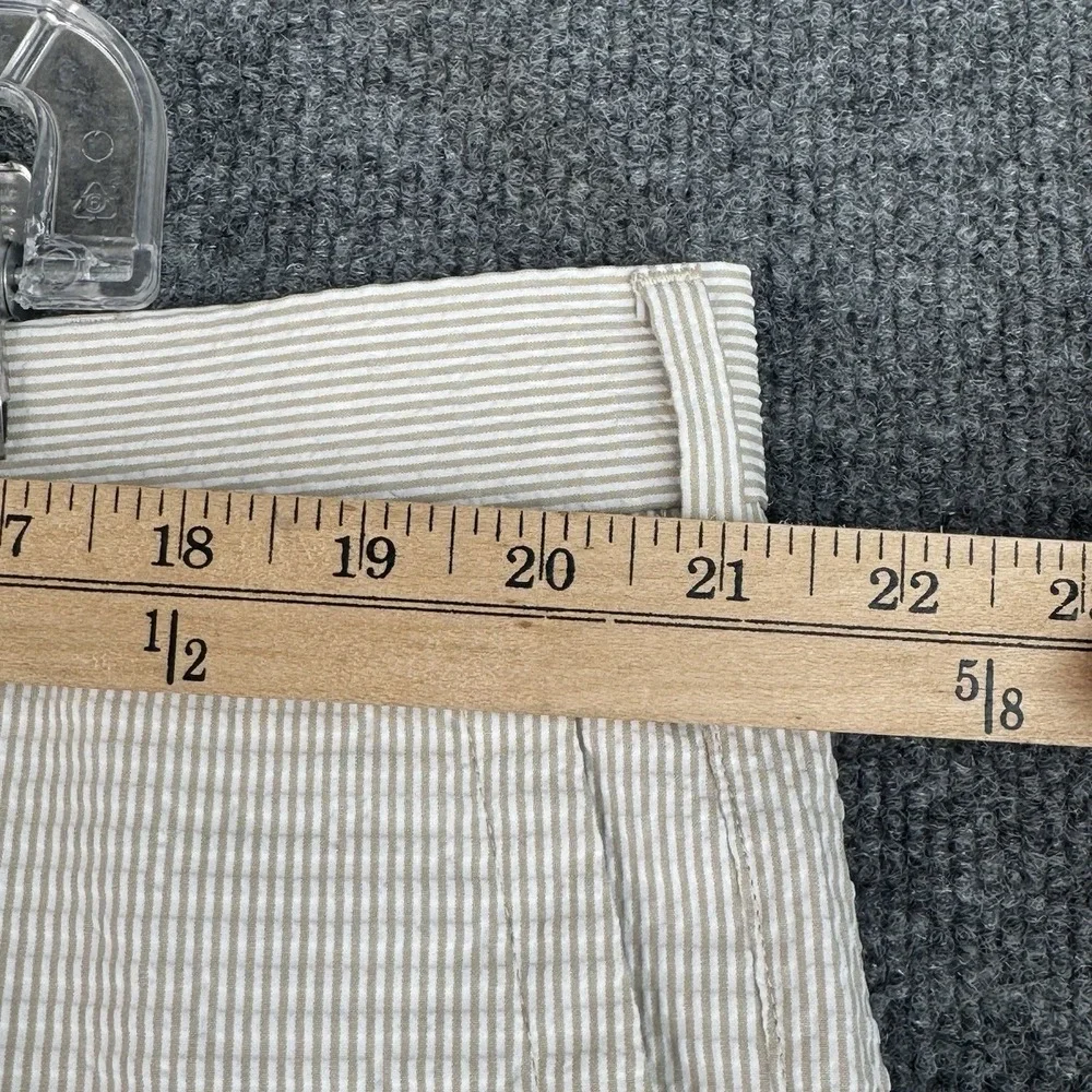 Peter Millar Shorts Mens 42 Beige White Seersucker Featherweight Golf Striped